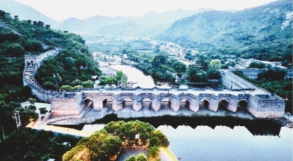 葫芦岛市九门口水上长城点亮仪式举行