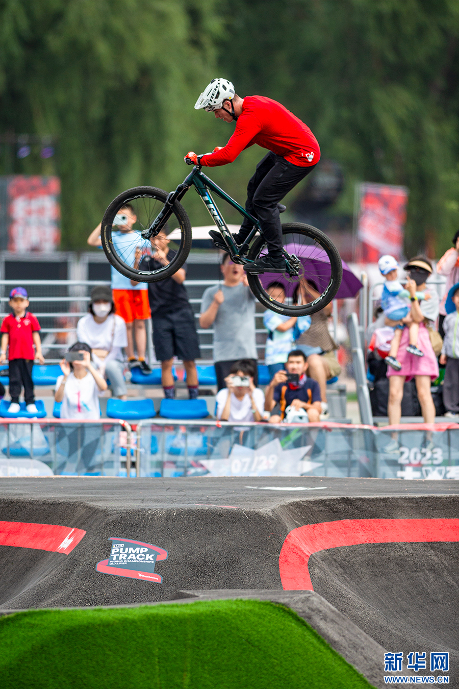 沈阳国际泵道公园上演轮上巅峰对决