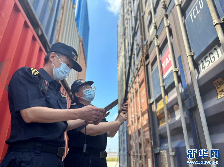 我在国门一线｜他们坚守国门 为中欧班列护航