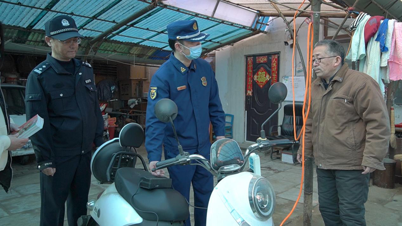 辽宁消防在多市进行“小区电动自行车集中存放，挑问题，查隐患”集中宣传活动
