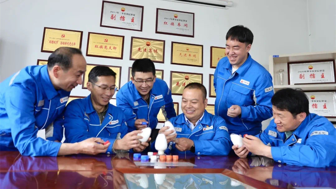 烯烃厂高密聚乙烯车间:小瓶盖的大执行力
